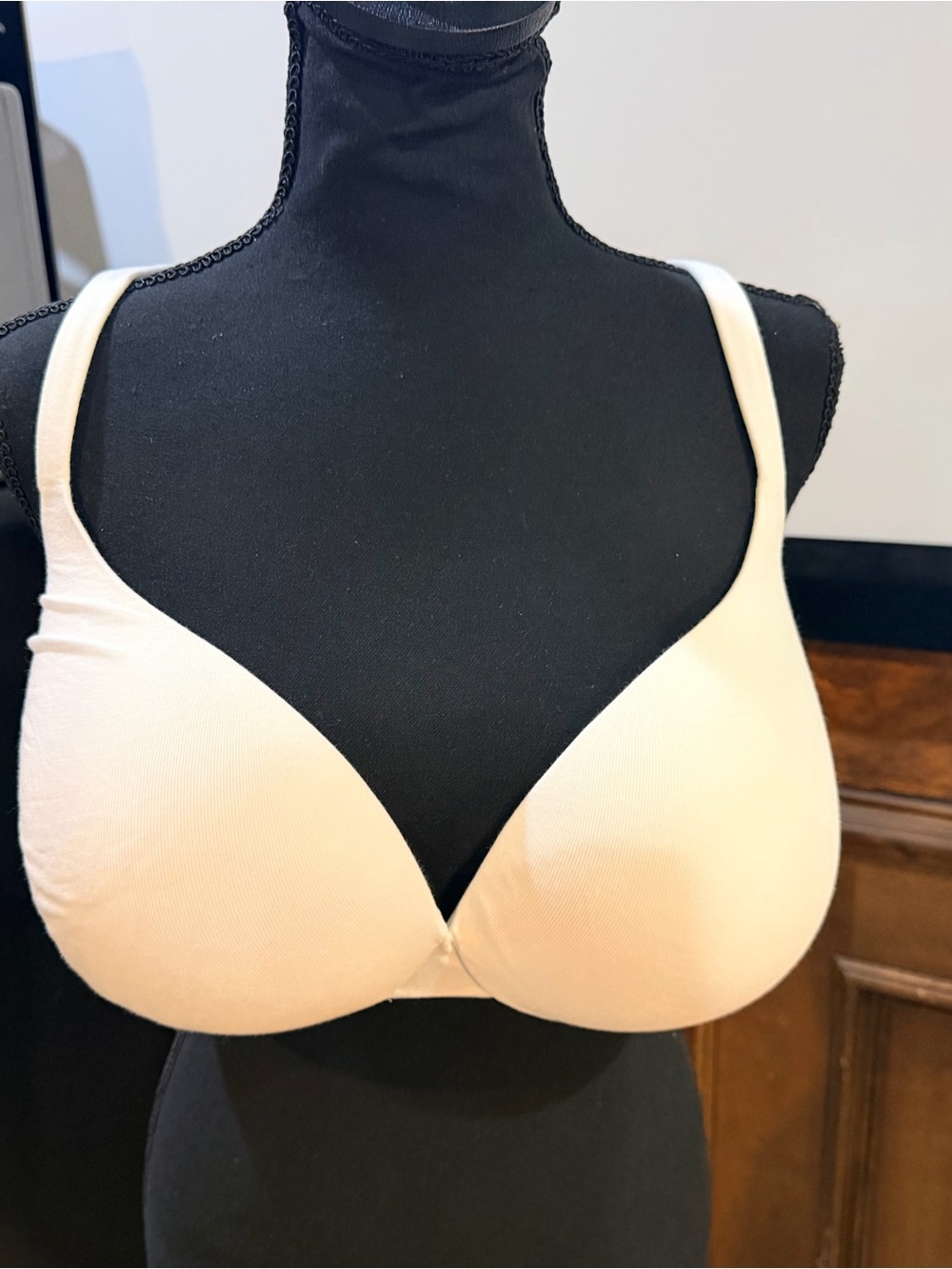 NWT 42DD SKIMS White Smooth Molded T-Shirt Bra - Picture 2 of 7